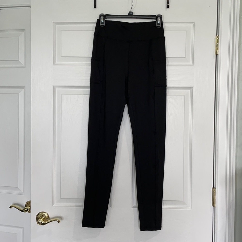Women’s leggings with side pockets, size S